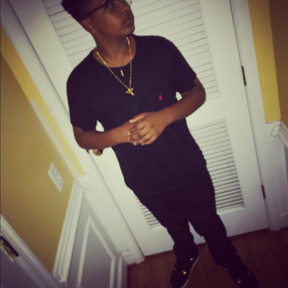 Meet your Posher, Josh - Picture 1 of 1